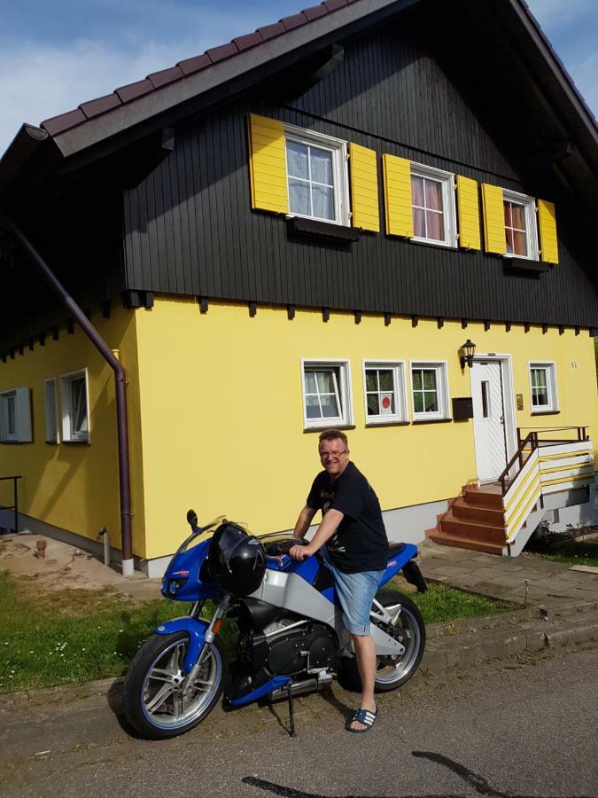 Ferienwohnung Am Siegelbaechle Mit E-Bikes Vermietung 구타흐임브라이스가우 외부 사진